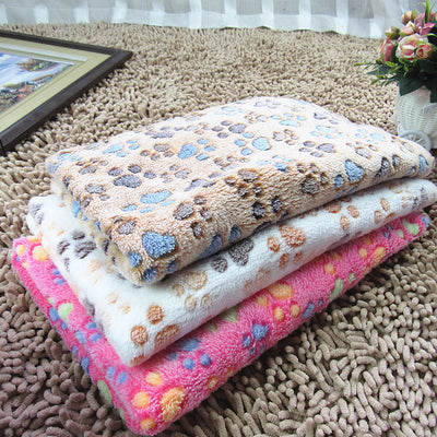 Thick fleece Soft dog Blanket with cute paws printe Warm small Pet Cat Dog